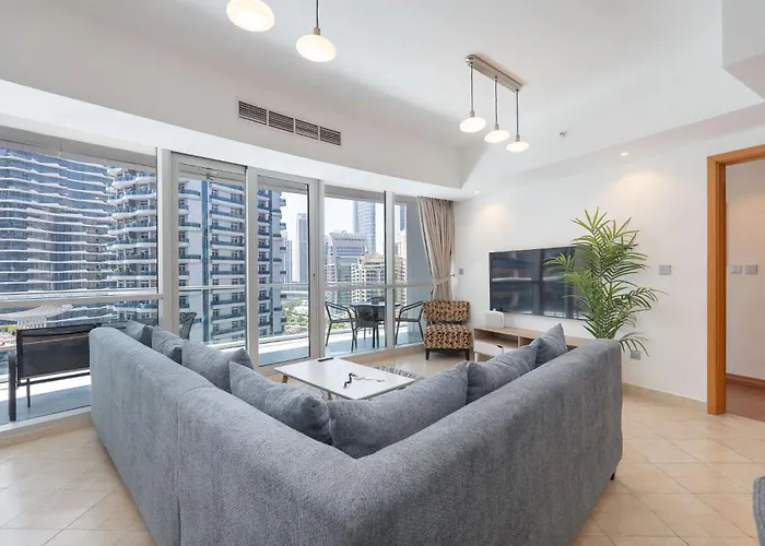 Spacious 3Br Marina Stay With City Views