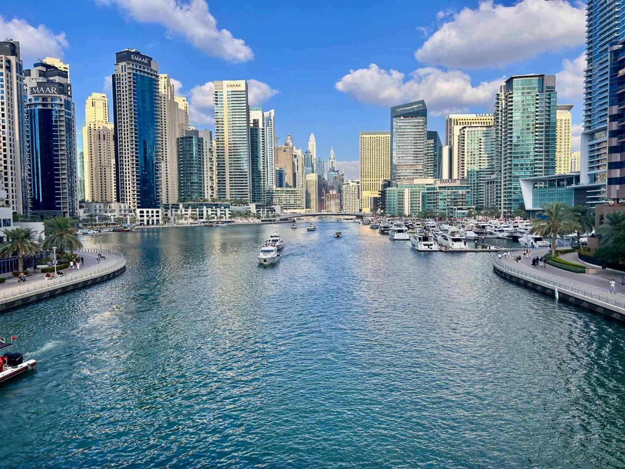 Apartment Spacious 3br Marina With Views *