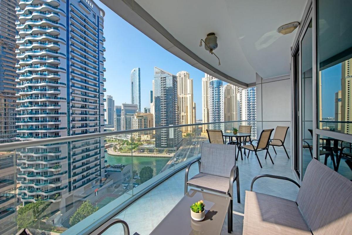 Spacious 3br Marina With Views Apartment