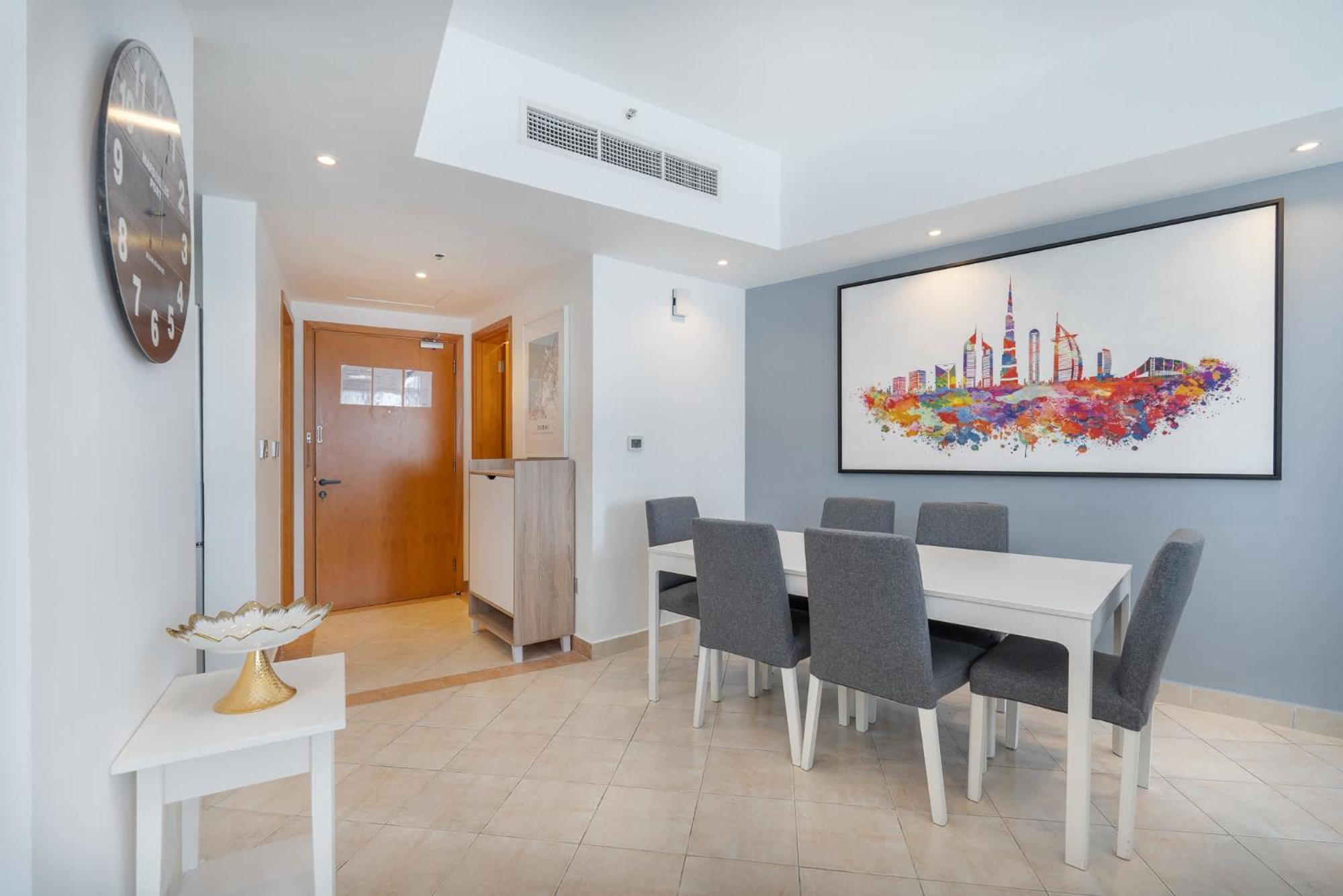 Spacious 3br Marina With Views Apartment